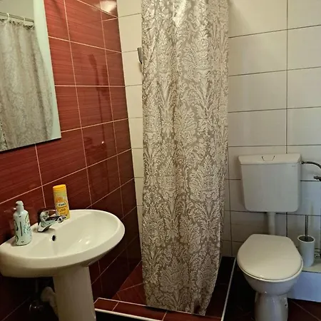 Thea Apartment