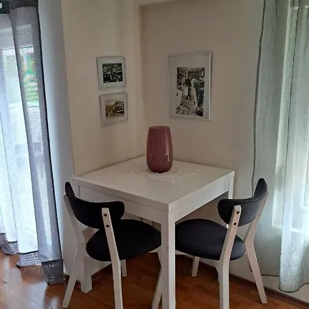 Διαμέρισμα Thea Μόσταρ