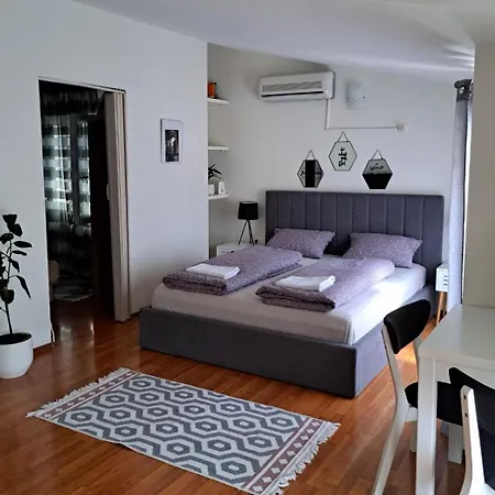 Thea Apartment